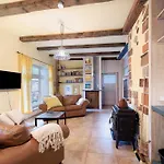 Kuenstlerhaus - Dein Sommerhaus